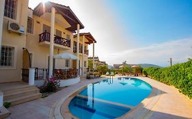 Henna Villa
